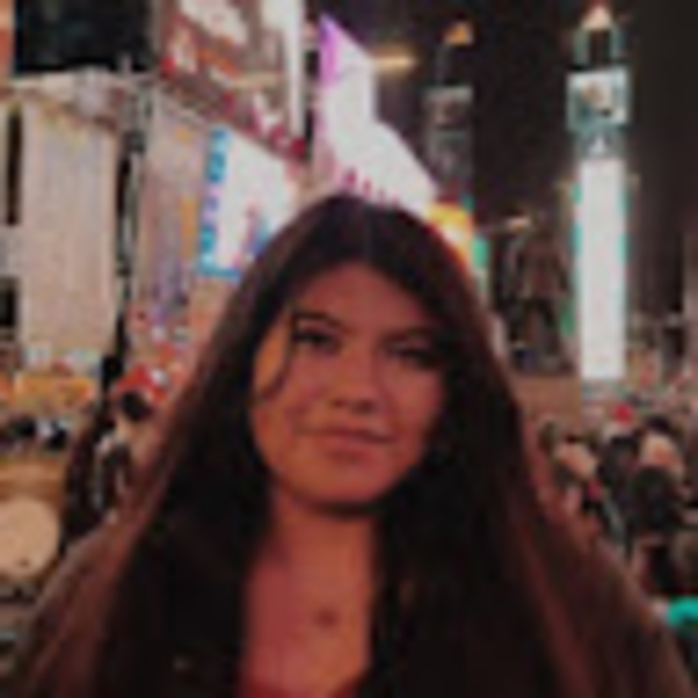 Meet your Posher, Yessica